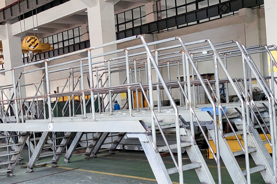 Struchtúir Cruach Chustaim