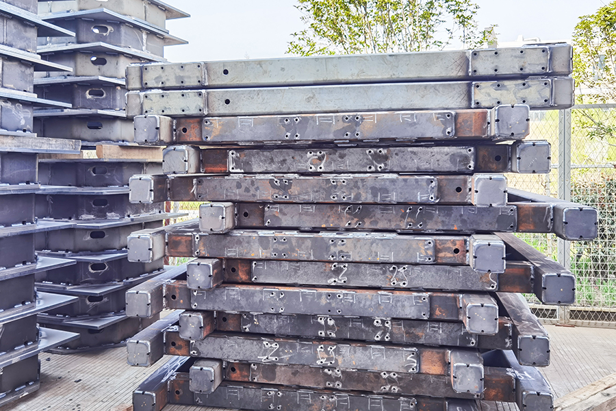 Struchtúir Cruach Chustaim